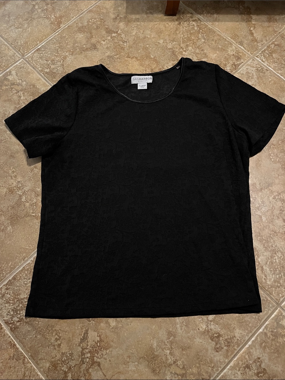 Sag Harbor Black Short Sleeve Crewneck Tee